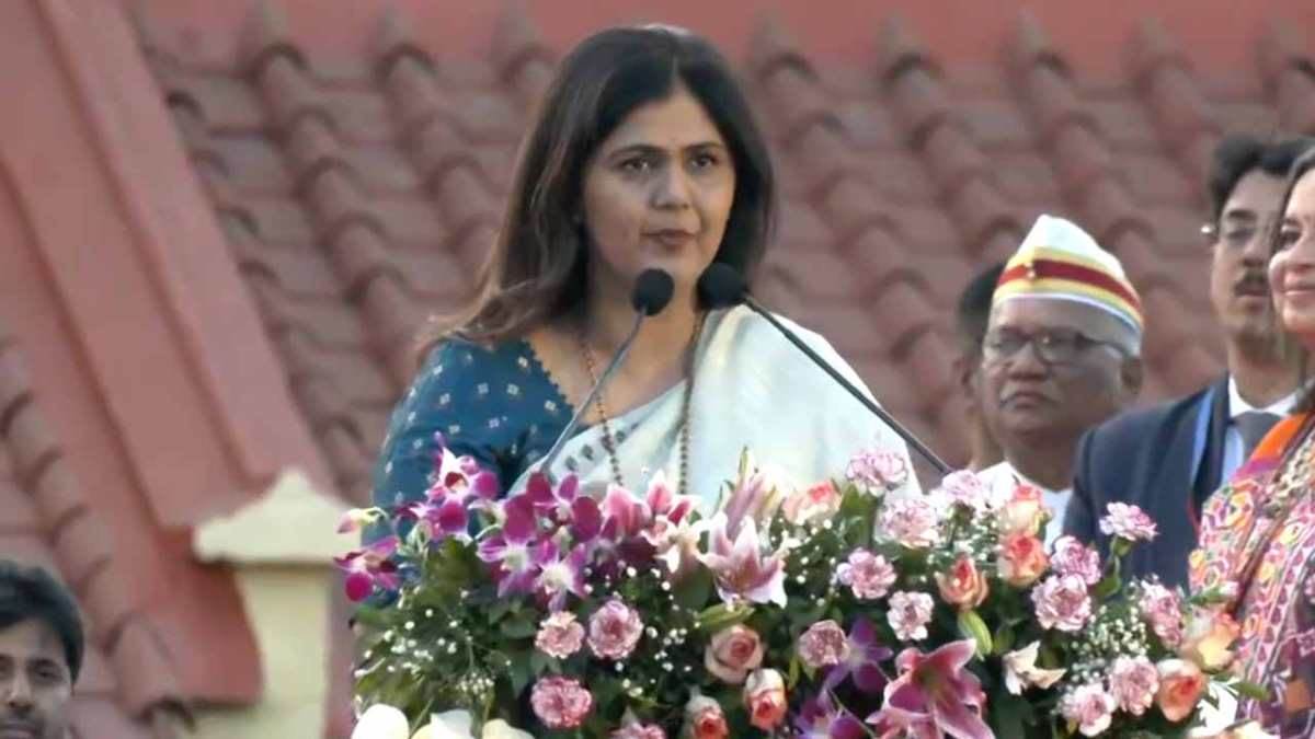 https://www.jagranimages.com/images/newimg/03052025/03_05_2025-pankaja_munde_23930017.jpg