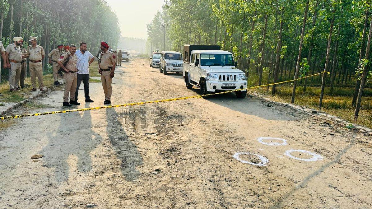 third encounter in 3 days in punjab miscreant shoots at policeman turban policemen escapes death