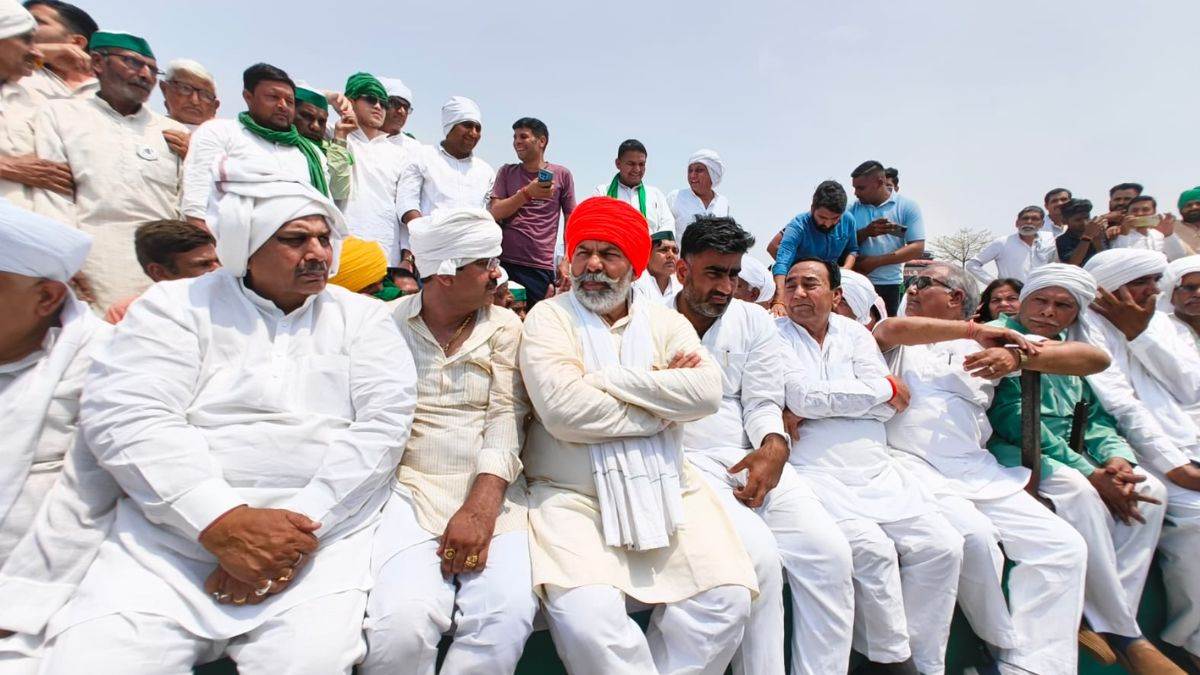 https://www.jagranimages.com/images/newimg/03052025/03_05_2025-rakesh_tikait_and_others_23930147.jpg