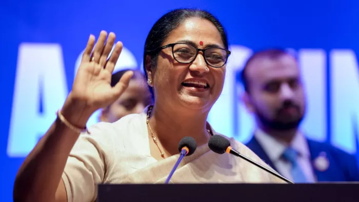 सीएम रेखा गुप्ता ने आयुष्मान भारत योजना के तहत 'मोबाइल पंजीकरण अभियान' की शुरुआत की।