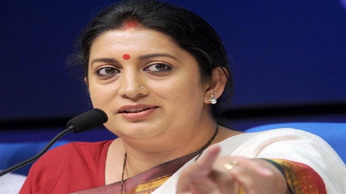 क्या स्मृति इरानी दिल्ली में होगी भाजपा का चेहरा? जानिये- क्या कहते हैं एक्सपर्ट्स