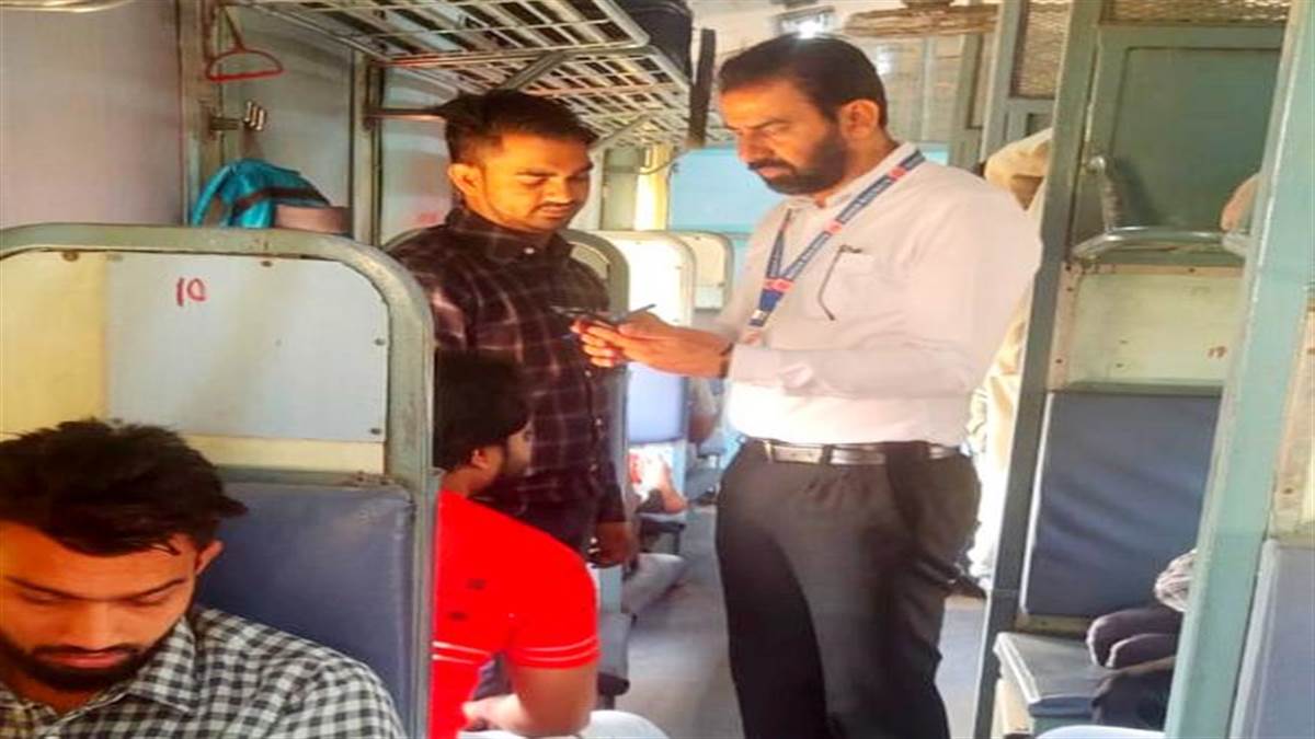 punjab ferozpur zone railway recovers rs six crore through ticket checking