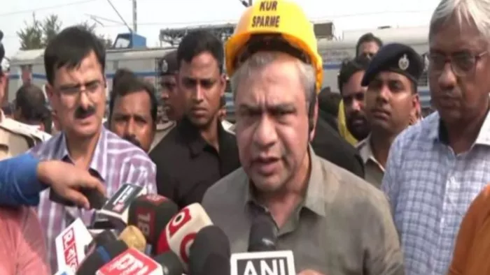 Odisha Train Accident: रेल मंत्री ने लिया घटनास्थल का जायजा