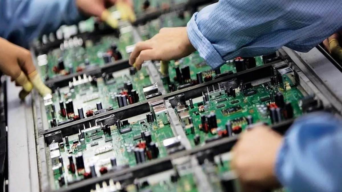 https://www.jagranimages.com/images/newimg/03062023/03_06_2023-electronics_manufacturing_23430728.jpg