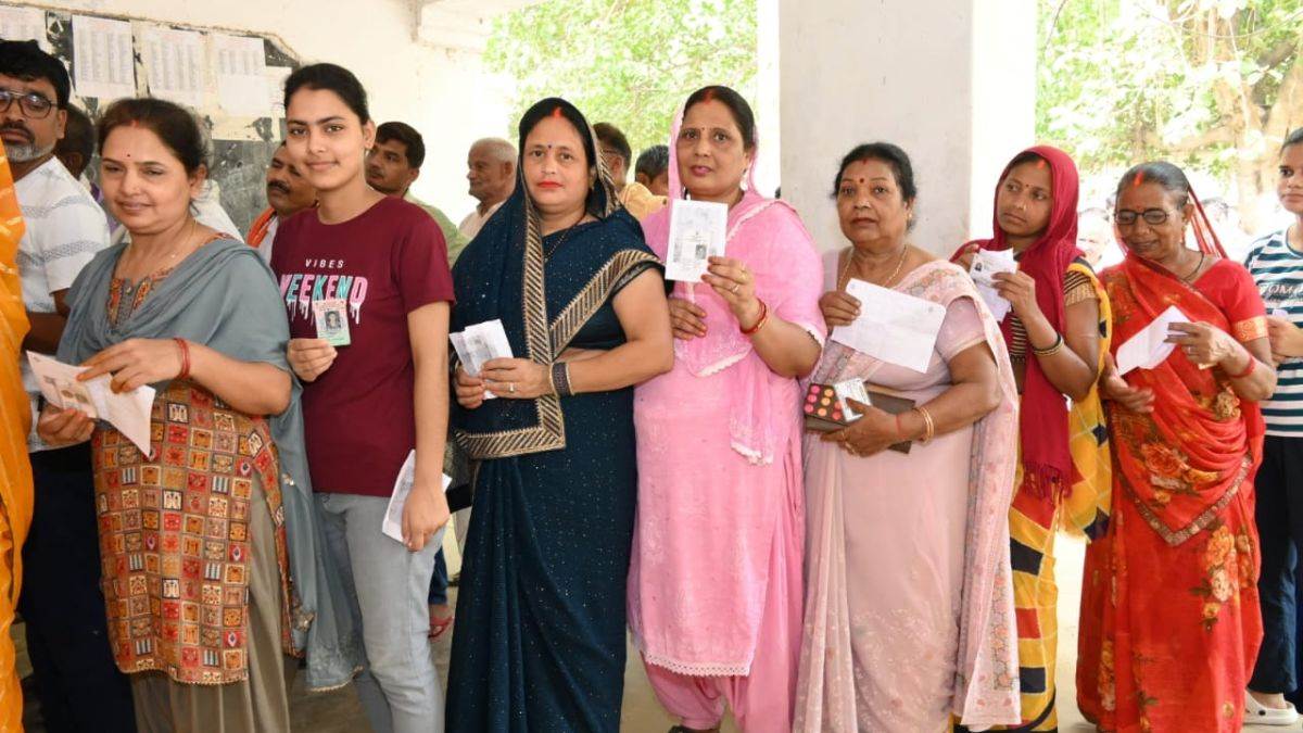 up lok sabha election 2024 vote percentage decreased but 15 lakh more votes were cast than last time