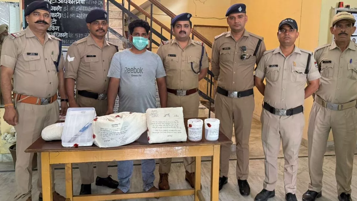 कुकर से हमले के बाद चाकू से रेता गला, अवैध संबंधों के शक में पत‍ि ने पत्नी के साथ पार की हैवान‍ियत की हदें