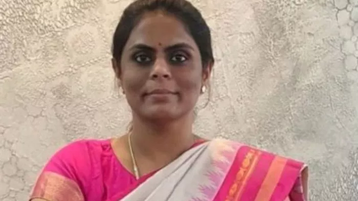 आइएएस अधिकारी वी एस अलगू वर्सिनी (File photo)