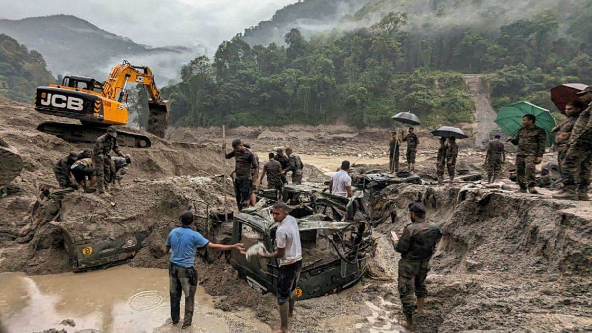 https://www.jagranimages.com/images/newimg/03062025/03_06_2025-sikkim_flood_23954409.jpg