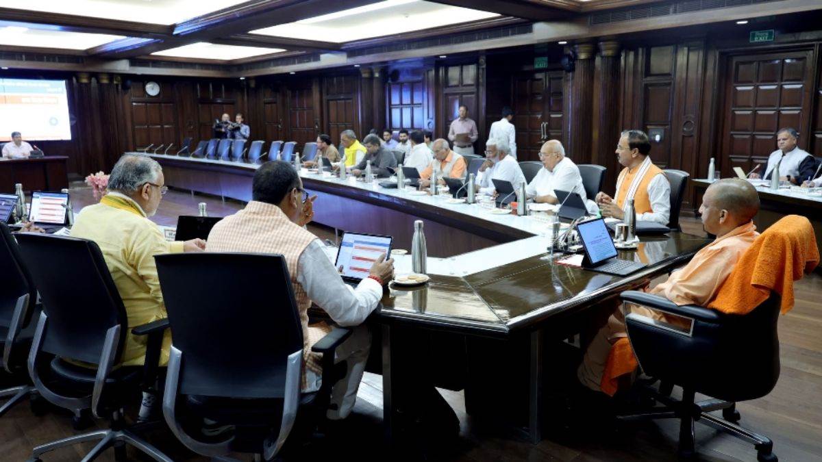 up cabinet meeting decision annapurna bhawan will be built in every district for convenience of ration card holders