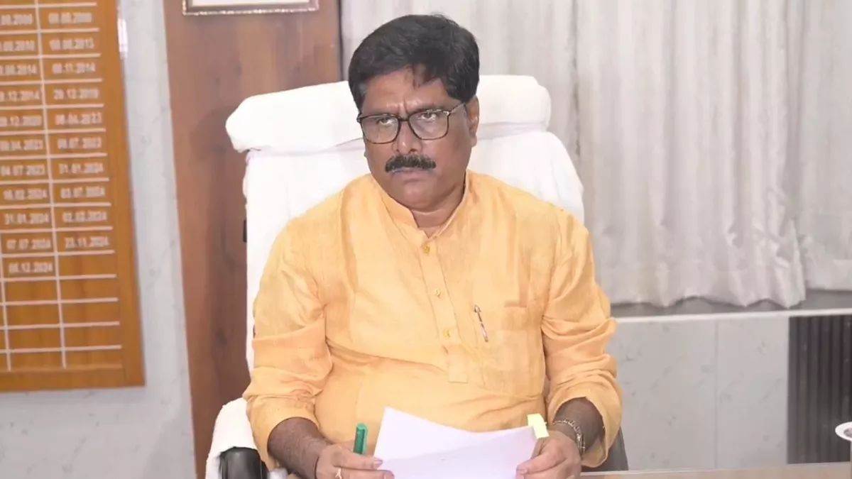 ranchi news minister yogendra prasad will take stock of liquor shops and placement agencies