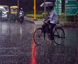 Delhi Weather Monsoon ALERT: दिल्ली लौटा मानसून, रात को बदलेगा मौसम; शनिवार से झमाझम बारिश का अनुमान