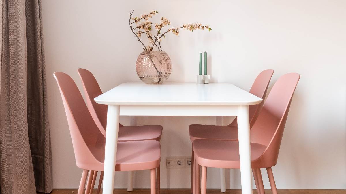 Dining Table Set: घर के लिए ये हैं 2023 के ट्रेंडिंग डाइनिंग टेबल डिजाइन, कीमत होती है 7 हजार से शुरू