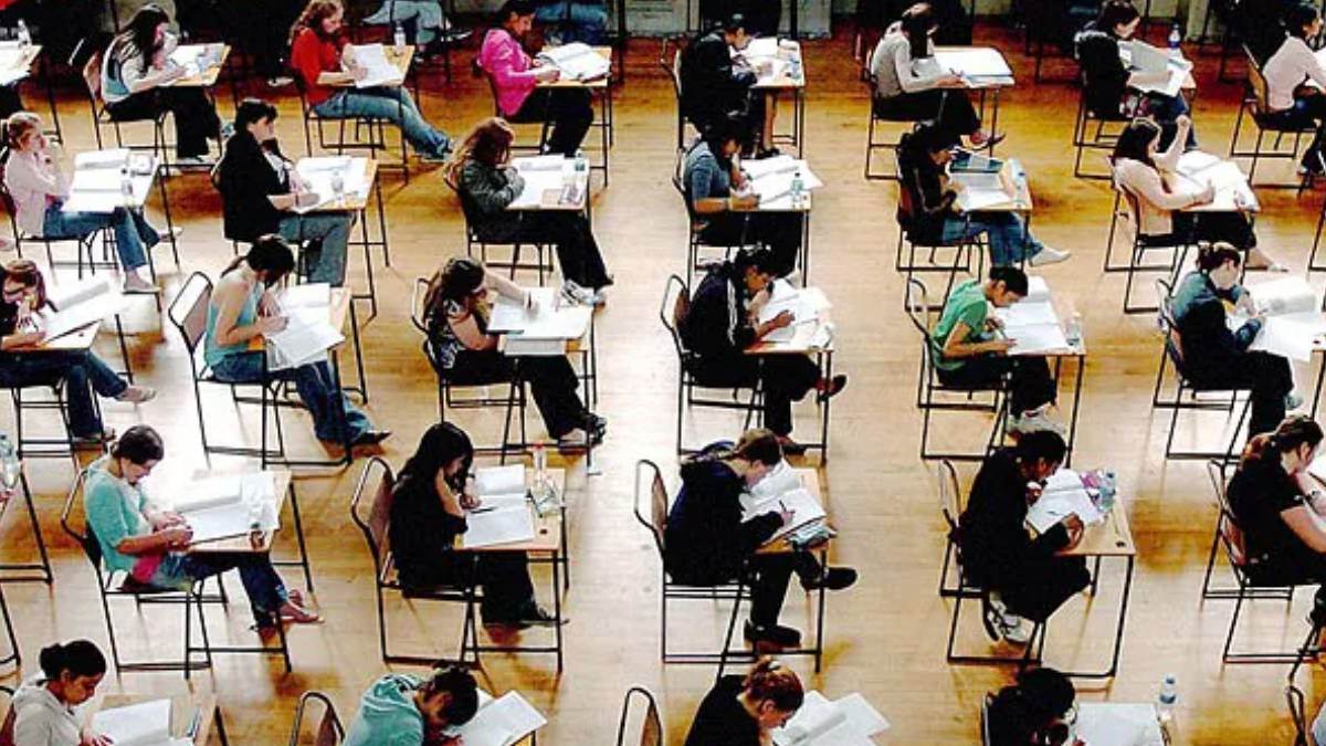 https://www.jagranimages.com/images/newimg/03072024/03_07_2024-exam_demo_photo_23751845.jpg