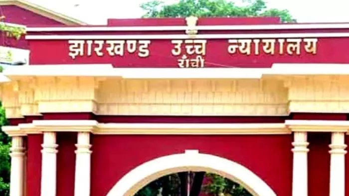 हाईकोर्ट ने कहा- डीसी बांग्लादेशी घुसपैठियों पर कार्रवाई पर स्वयं निगरानी रखें। (फाइल फोटो)