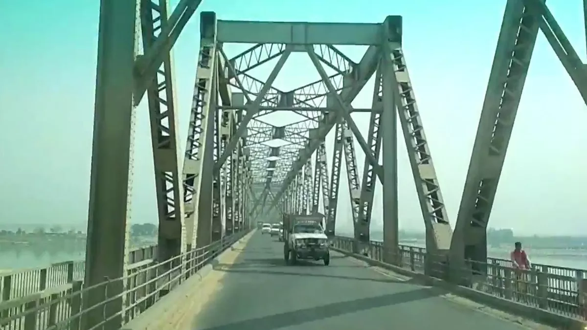 Begusarai News: राजेन्द्र सेतु से नीचे गिरकर बाइक सवार युवक की मौत, इस वजह से हुआ हादसे का शिकार
