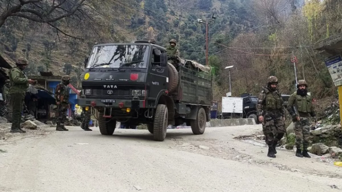 Rajouri News: कोठियां व मोगला में फिर दिखाई दिए संदिग्ध,  सुरक्षाबलों ने इलाके में चलाया तलाशी अभियान