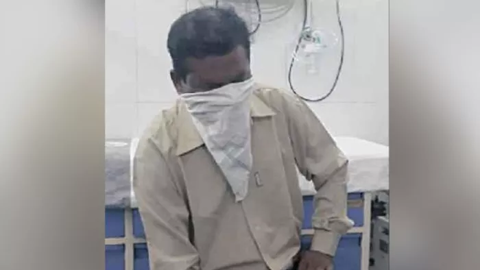 Odisha Crime News: फर्जी चिकित्सक पद्मनाभ कारुआ।