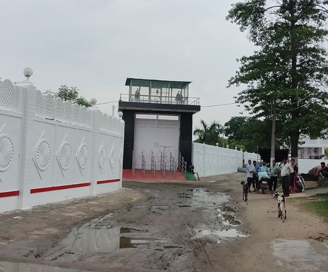 naidunia_image