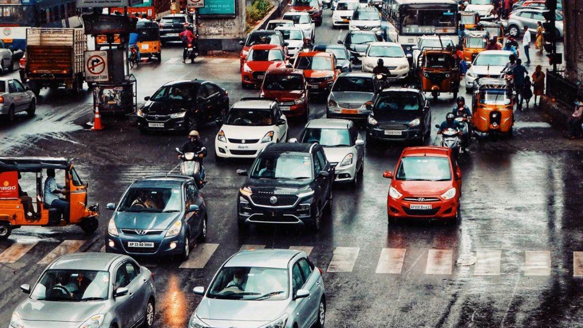 https://www.jagranimages.com/images/newimg/03072025/03_07_2025-delhi_vehicle_ban_23974443.jpg