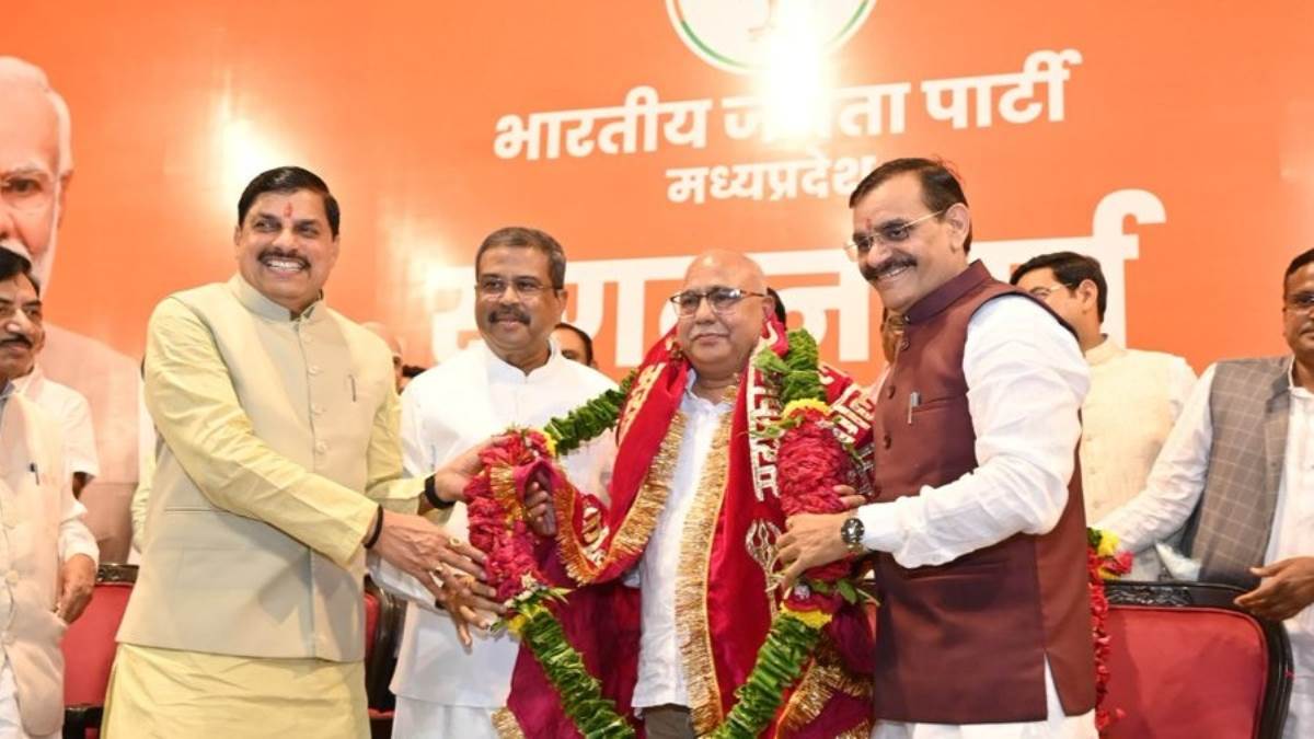 https://www.jagranimages.com/images/newimg/03072025/03_07_2025-hemant_khandewal_inside_23974018.jpg