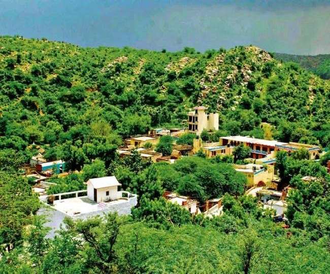 Aravali, Faridabad House Demolition: अरावली क्षेत्र में लॉकडाउन के दौरान जमकर हुआ अवैध निर्माणों में विस्तार
