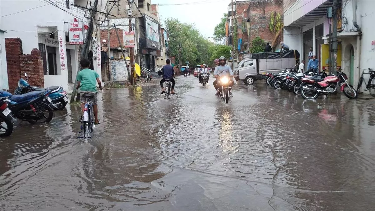 Rain Alert In Rajasthan: राजस्थान के कई जिलों में भारी बारिश की चेतावनी