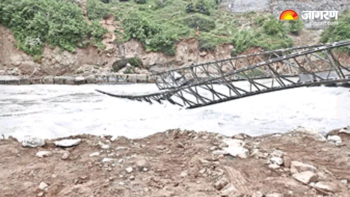 बदरीनाथ धाम में अलकनंदा नदी पर निर्माणाधीन बेली ब्रिज टूटने से दो श्रमिक बहे, एक लापता