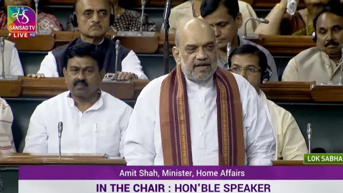 कांग्रेस की तारीफ, केजरीवाल की खिंचाई... Amit Shah on AAP