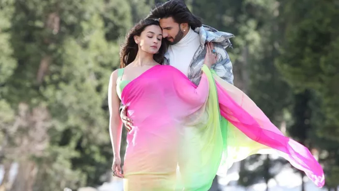 Rocky Aur Rani Kii Prem Kahaani Box Office Collection Day 6, Twitter