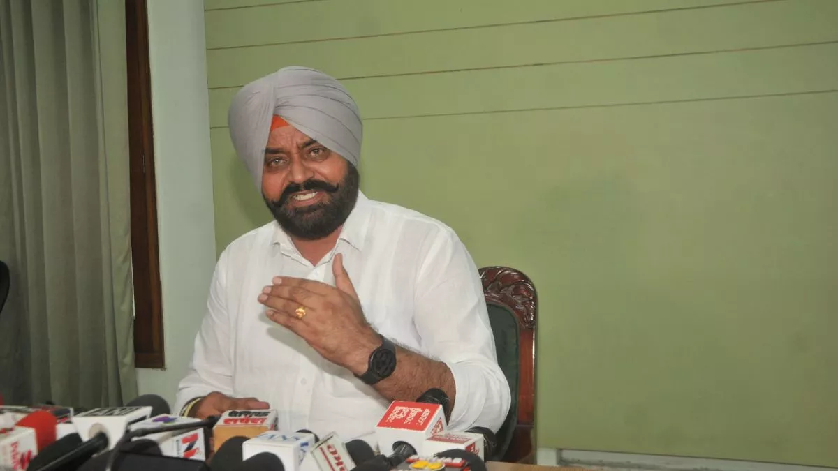 'रंधावा ने बेटे को धमकी का झूठा बयान दिया', विधायक बोले- AAP सरकार को बदनाम करने की कोशिश; दावे को बताया मनगढ़ंत