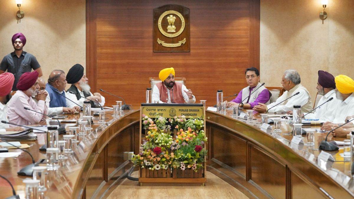https://www.jagranimages.com/images/newimg/03082025/03_08_2025-bhagwant_mann_34_24002756.jpg