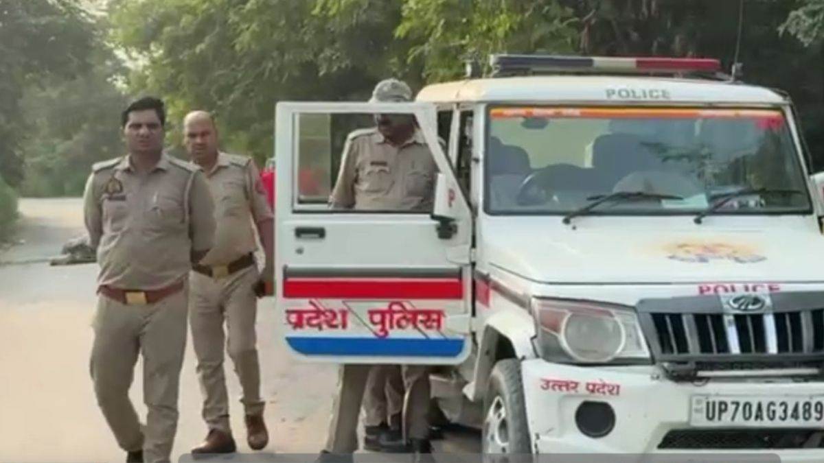https://www.jagranimages.com/images/newimg/03082025/03_08_2025-ghaziabad_police_4_24002223.jpg