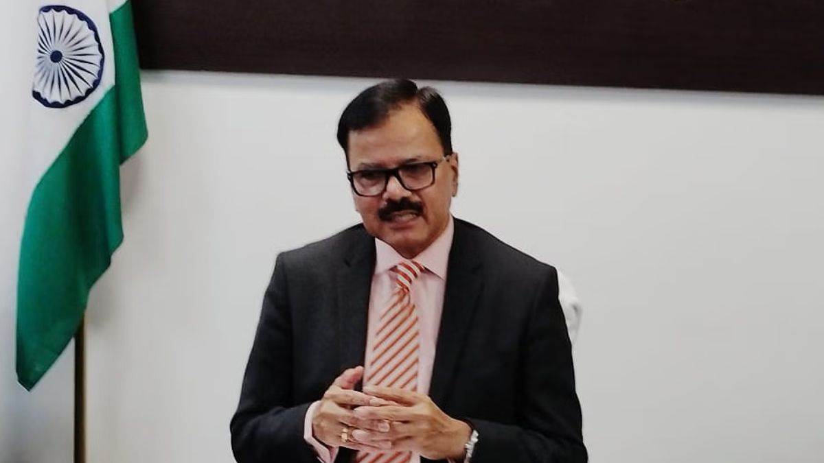 https://www.jagranimages.com/images/newimg/03082025/03_08_2025-jitendra_kumar_24002107.jpg