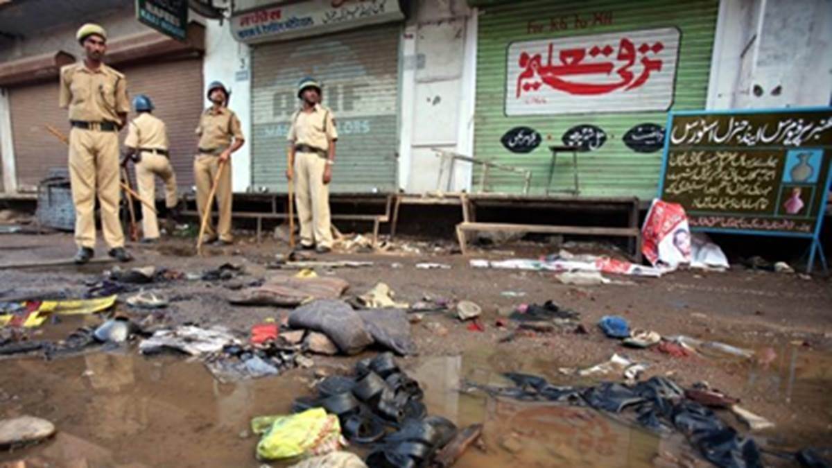 https://www.jagranimages.com/images/newimg/03082025/03_08_2025-malegaon_1_24002811.jpg