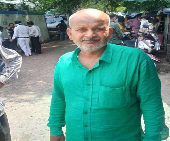 एक हफ्ते पहले बेटा आया लखनऊ, उसे फंसाया जा रहा है: उमाकांत - History  sheeter Durgesh Yadav father says Durgesh was framed by accused he was  innocent