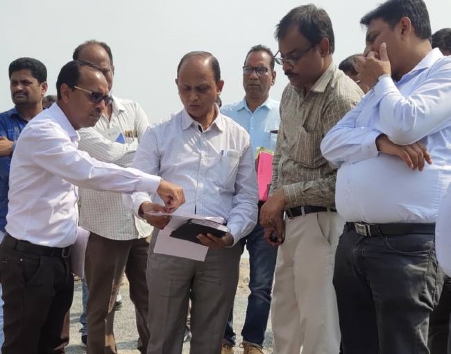 अक्टूबर में हर हाल में शुरू करें बांध बांधने का कार्य मुख्य अभियंता In the month of October