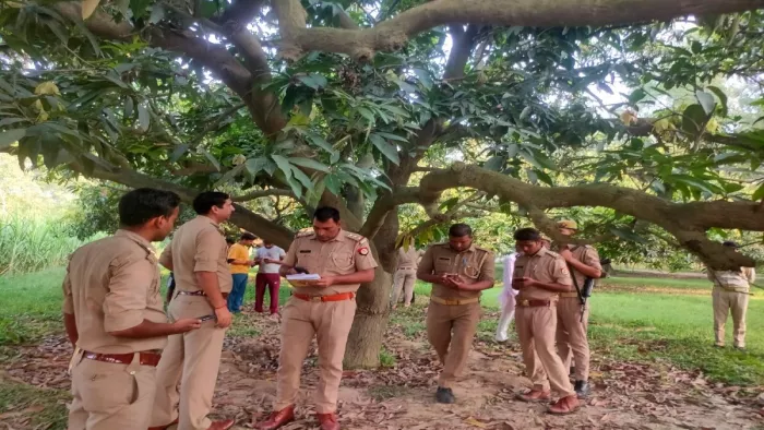 Love Story: बरेली में मुस्लिम लड़की से प्रेम की मिली तालिबानी सजा, मुंह में ठूंसा कपड़ा, पेड़ से लटकाया