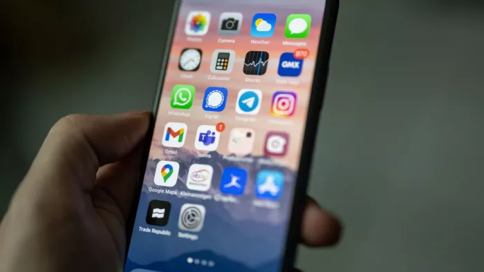 एक ही फोन पर दो अकाउंट से चला सकते हैं अब WhatsApp