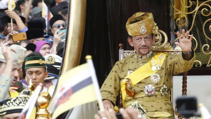 Sultan Haji Hassanal Bolkiah: ब्रुनेई के सुल्तान हाजी हसनल बोल्किया।