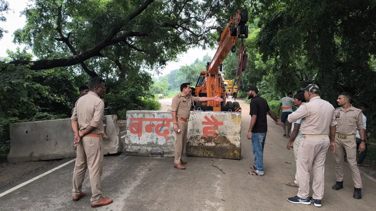 बदायूं में भारी बारिश से सोत नदी में उफान पर, उजागर हुई पीडब्ल्यूडी की लापरवाही; बंद किया वैकल्पिक मार्ग