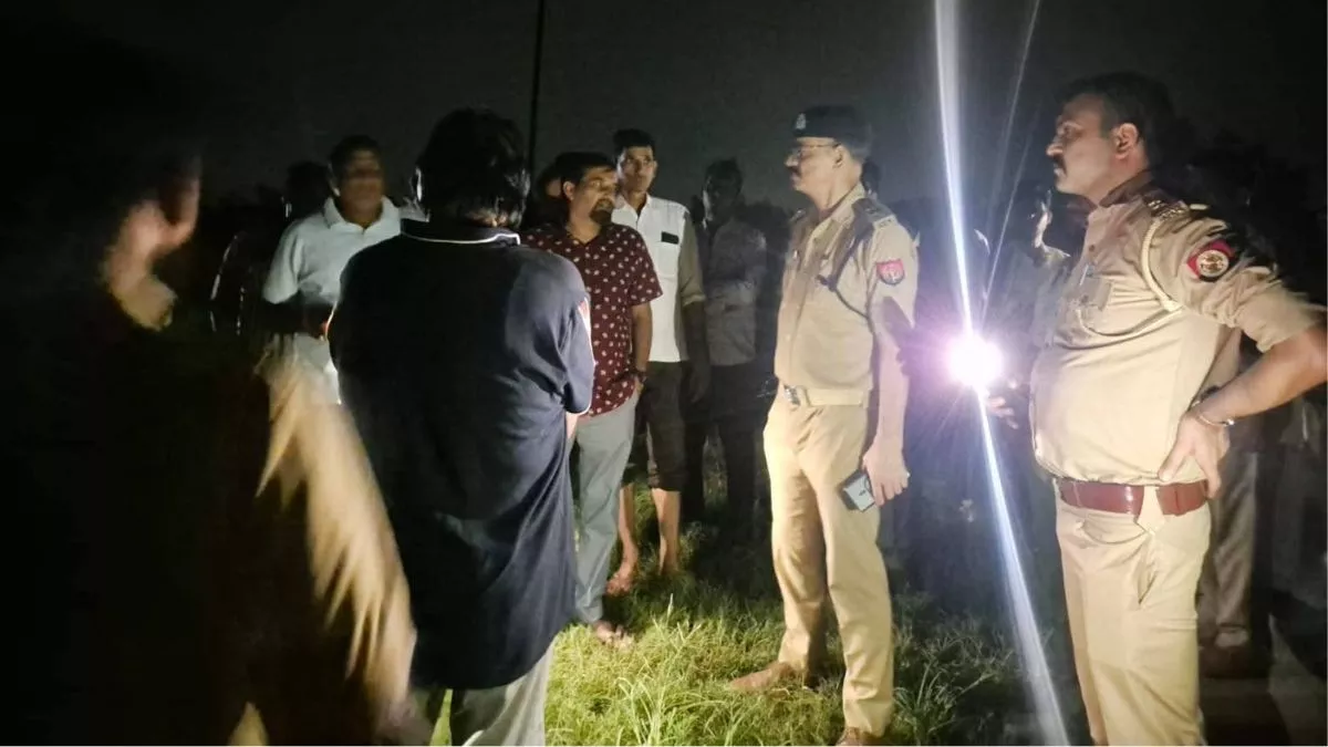 UP News: अमरोहा में संभल बॉर्डर पर गोकुशी किए जाने पर हंगामा, सीमा विवाद में उलझी रही सैदनगली और संभल पुलिस
