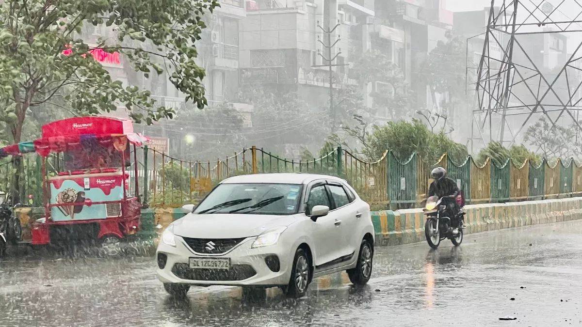 https://www.jagranimages.com/images/newimg/03092025/03_09_2025-delhi_rainy_weather_24033693_225439906.jpg