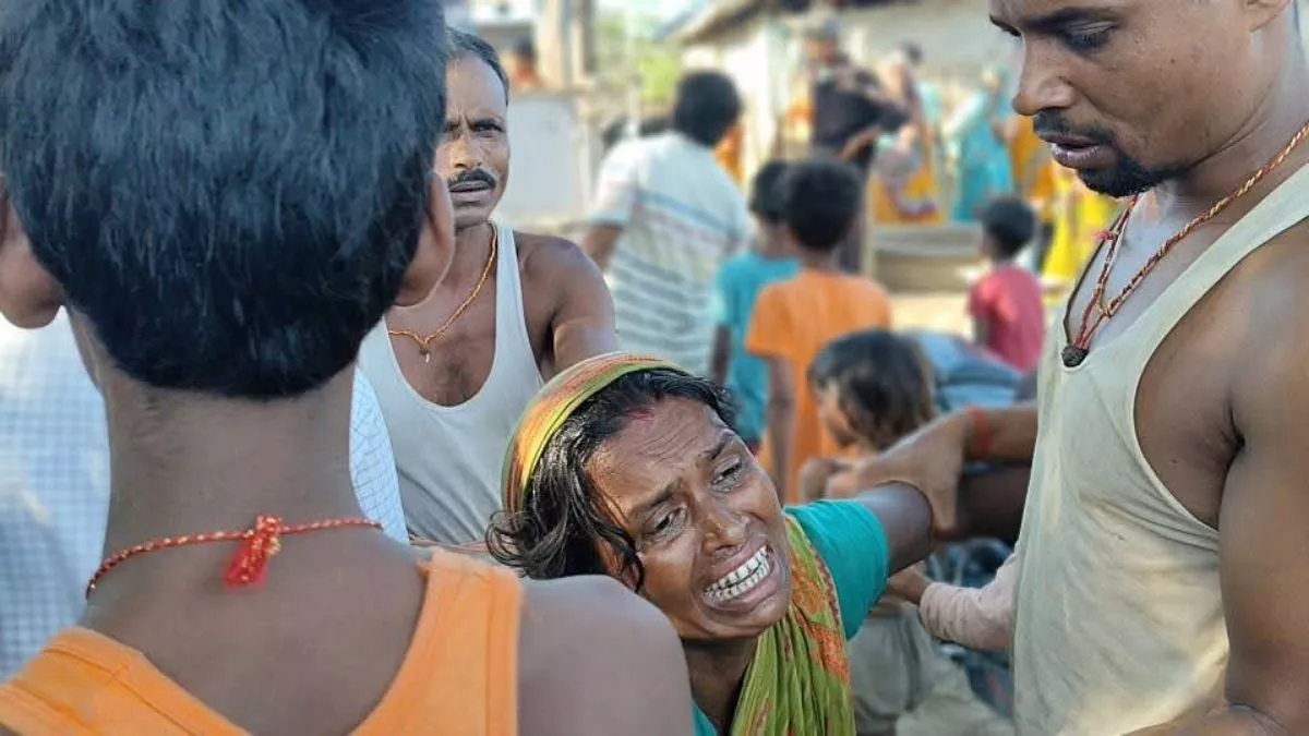 Madhubani News: मधुबनी में सो रहे किसान की गला रेतकर हत्या, पारिवारिक विवाद की आशंका