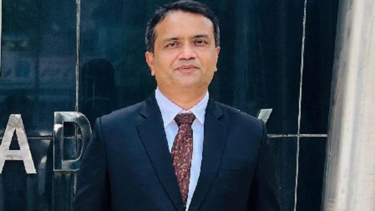 https://www.jagranimages.com/images/newimg/03092025/03_09_2025-godda_judge_deepak_kumar_24034470.jpg
