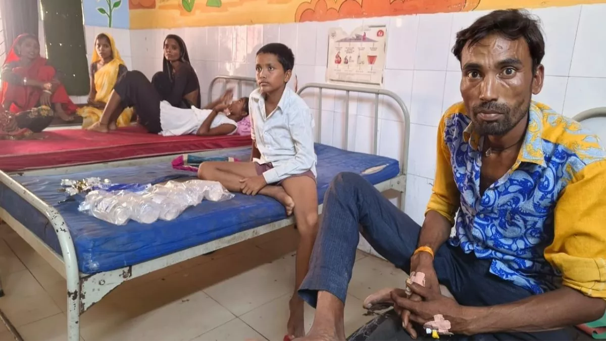 सीतापुर में गुलगुले खाने से परिवार के 12 सदस्य की बिगड़ी तबीयत, चार की हालत गंभीर