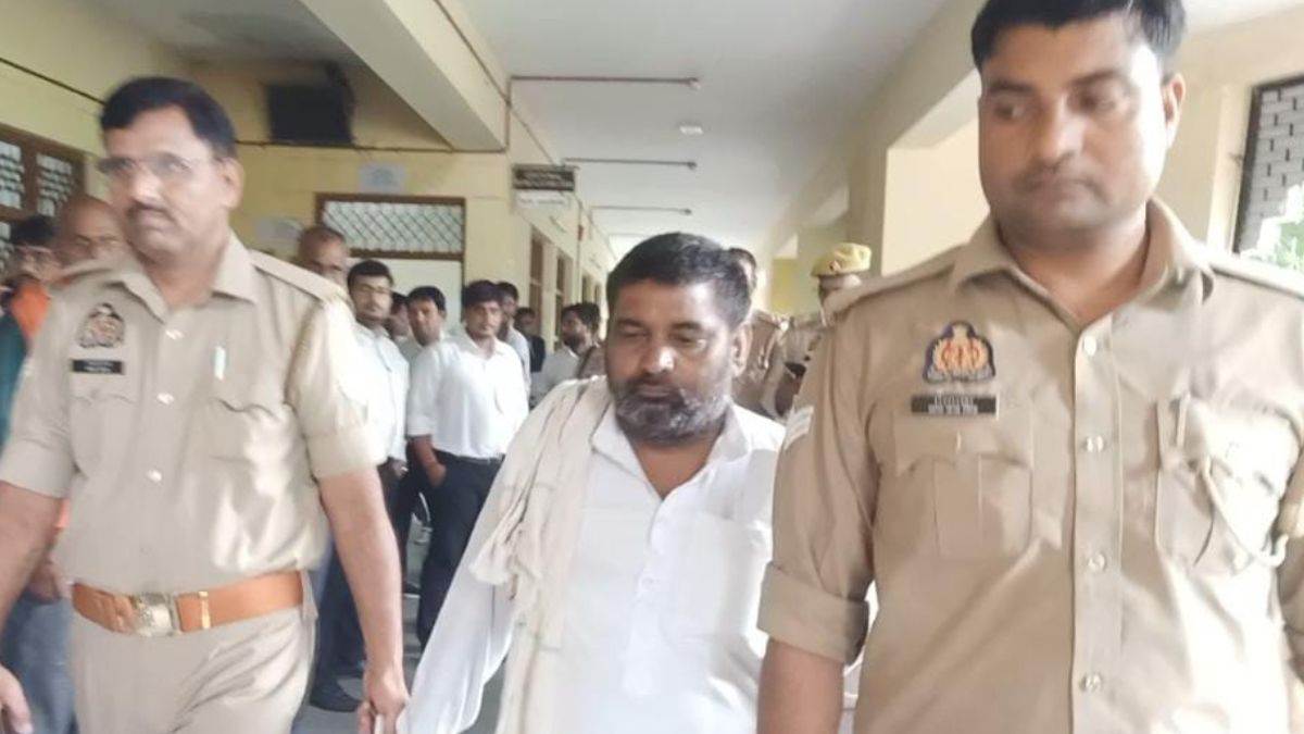 https://www.jagranimages.com/images/newimg/03092025/03_09_2025-mathura_rape_case_accused_24034152.jpg