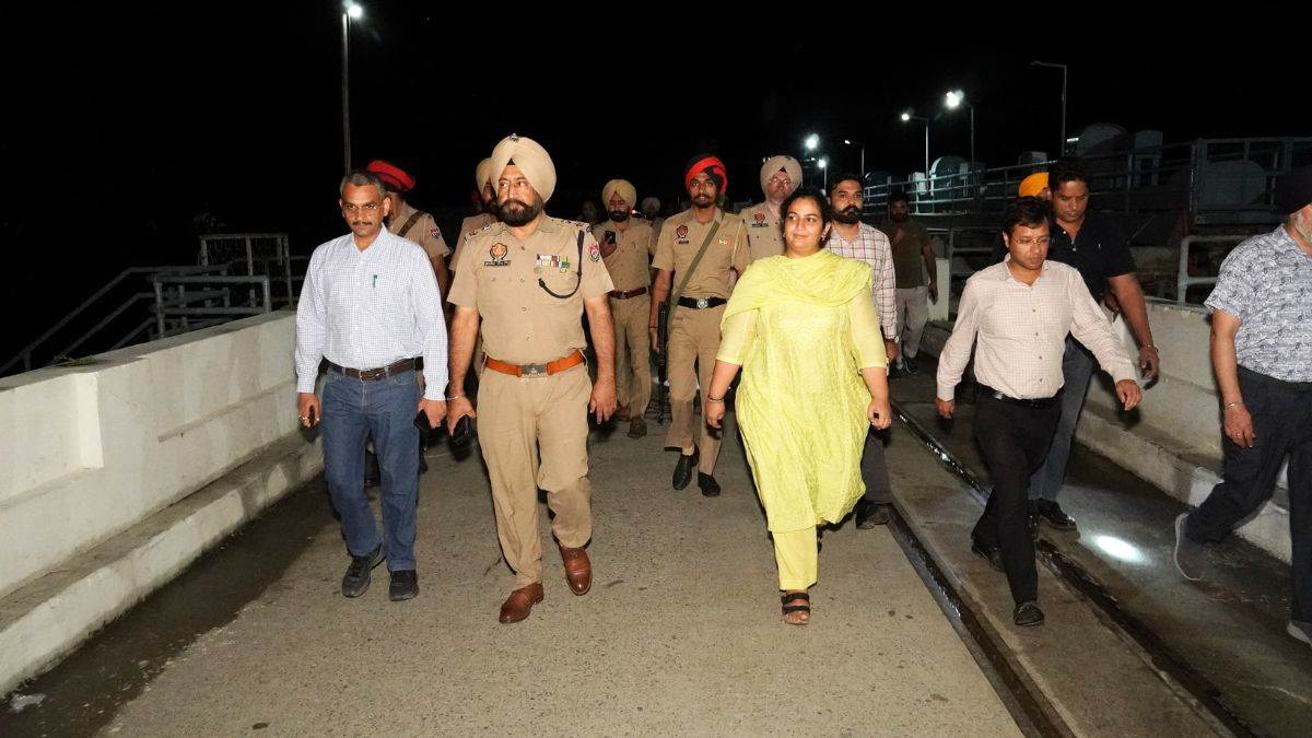 https://www.jagranimages.com/images/newimg/03092025/03_09_2025-punjab_flood__3_24033979.jpg