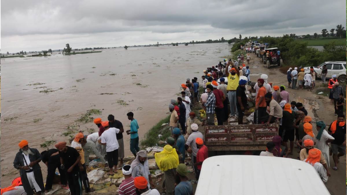 https://www.jagranimages.com/images/newimg/03092025/03_09_2025-punjab_flood_latest_news_24033796.jpg