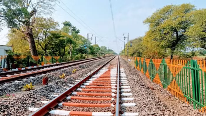 दानापुर-झाझा रेलखंड का होगा विस्तार, यहां बिछेगी तीसरी रेलवे लाइन; यात्रियों को होगी सुविधा