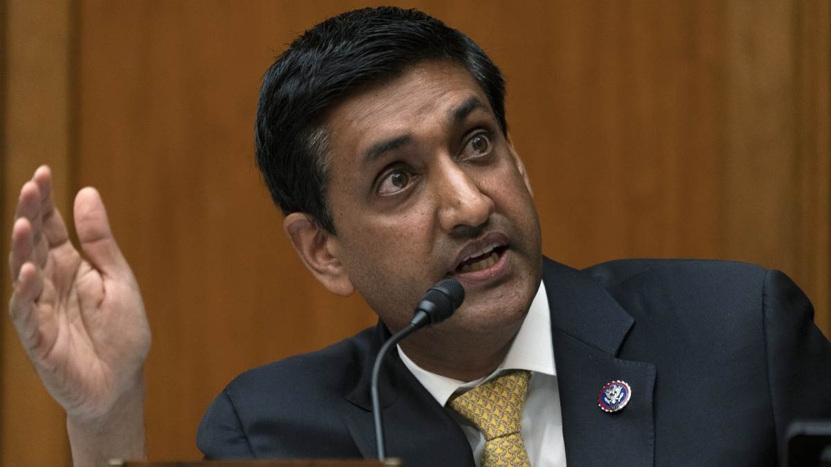 https://www.jagranimages.com/images/newimg/03092025/03_09_2025-ro_khanna_24033999.jpg